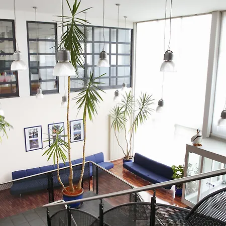 Vch格赖夫斯瓦尔德酒店 酒店