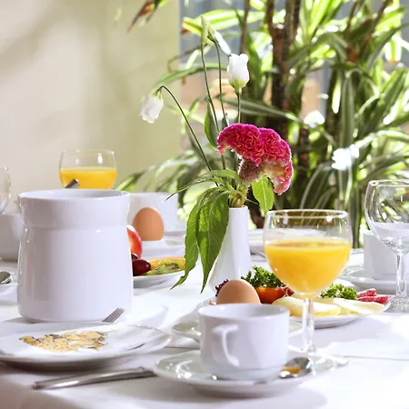 Vch格赖夫斯瓦尔德酒店 酒店 3*