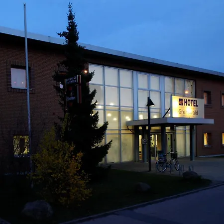 Vch格赖夫斯瓦尔德酒店