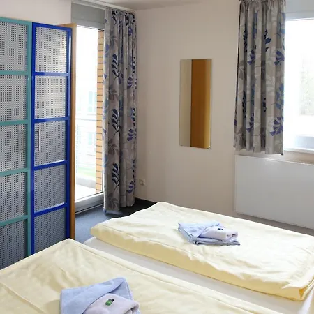 Vch格赖夫斯瓦尔德酒店 酒店 3*